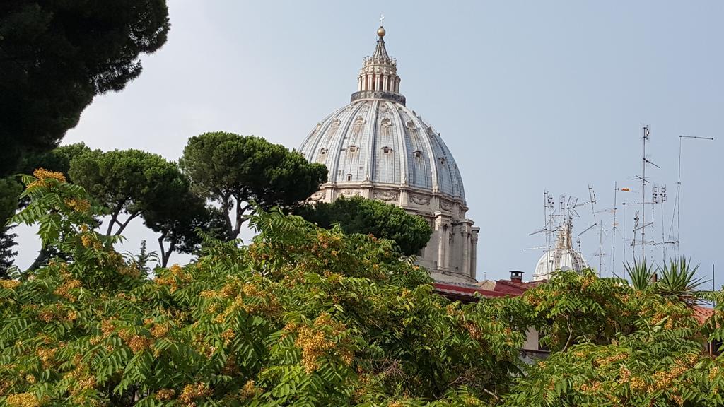 Pope's Bridge * Roma