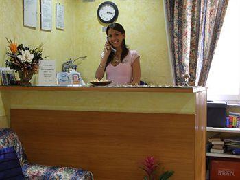 Wonderful Time Hotel *