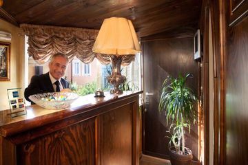 Pantheon Bed & Breakfast 3*
