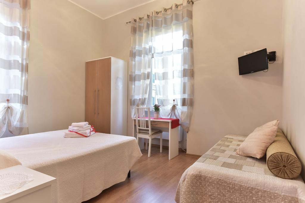 Claudia 3* Roma