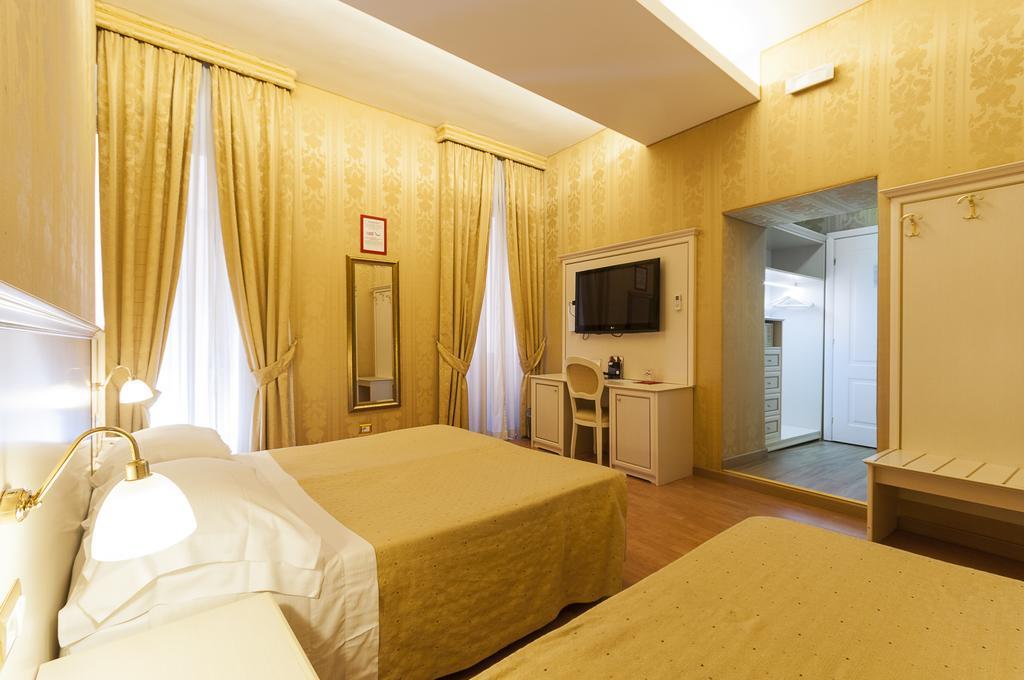 Hotell Trevi 41 3*