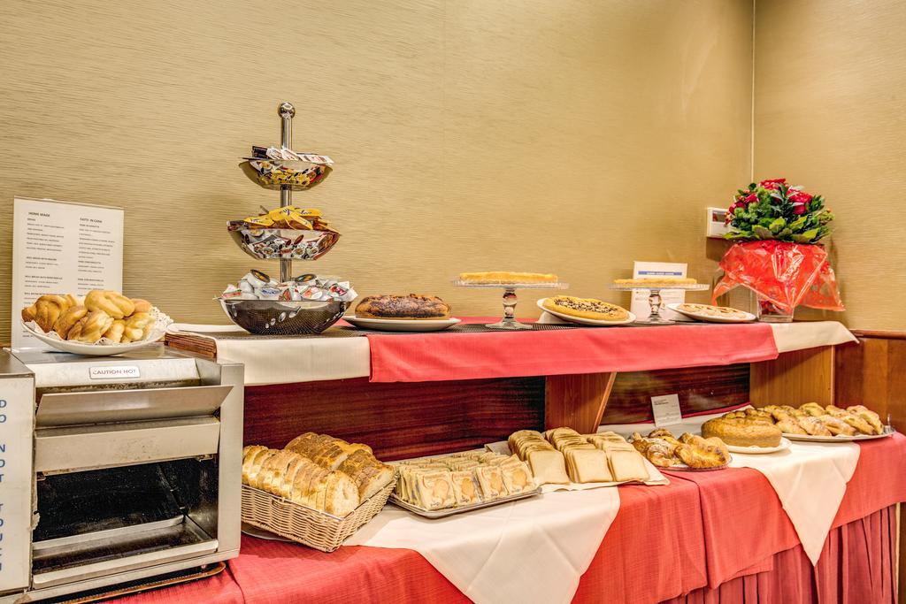 Augusta Lucilla Palace Hotel 4*