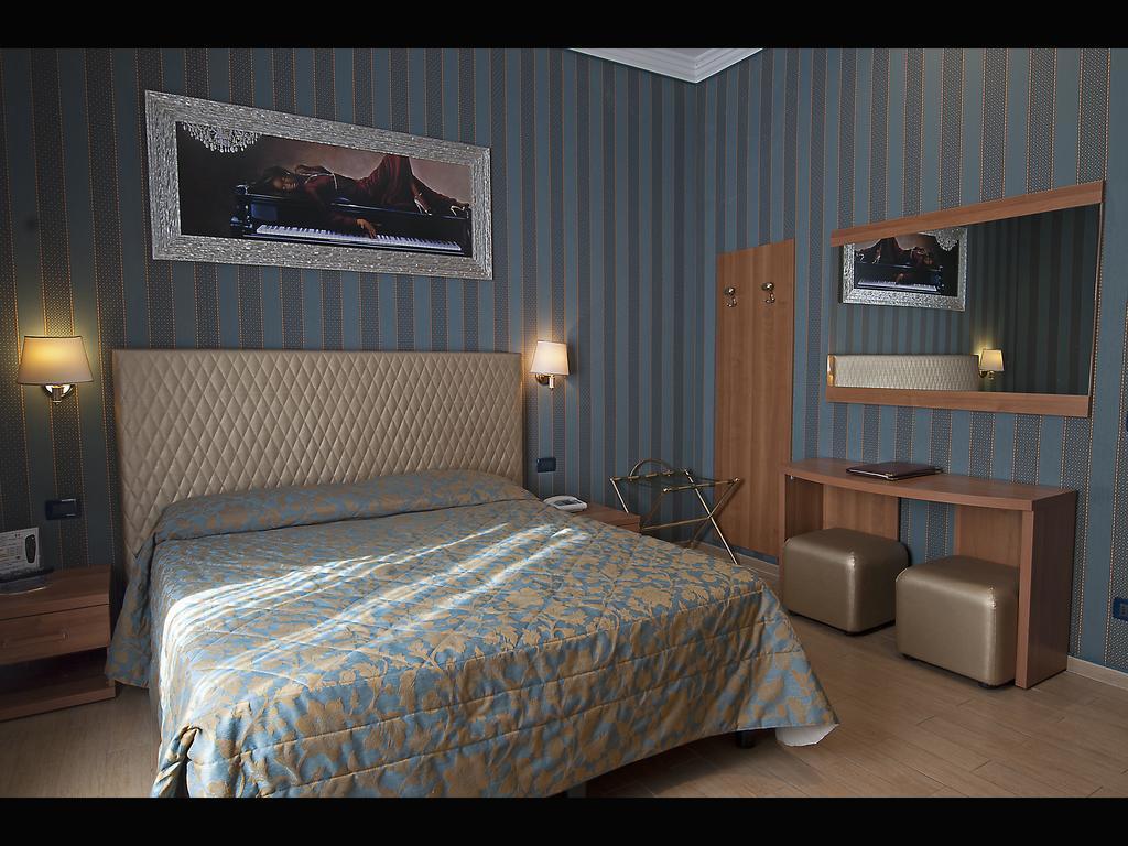Lirico Hotell