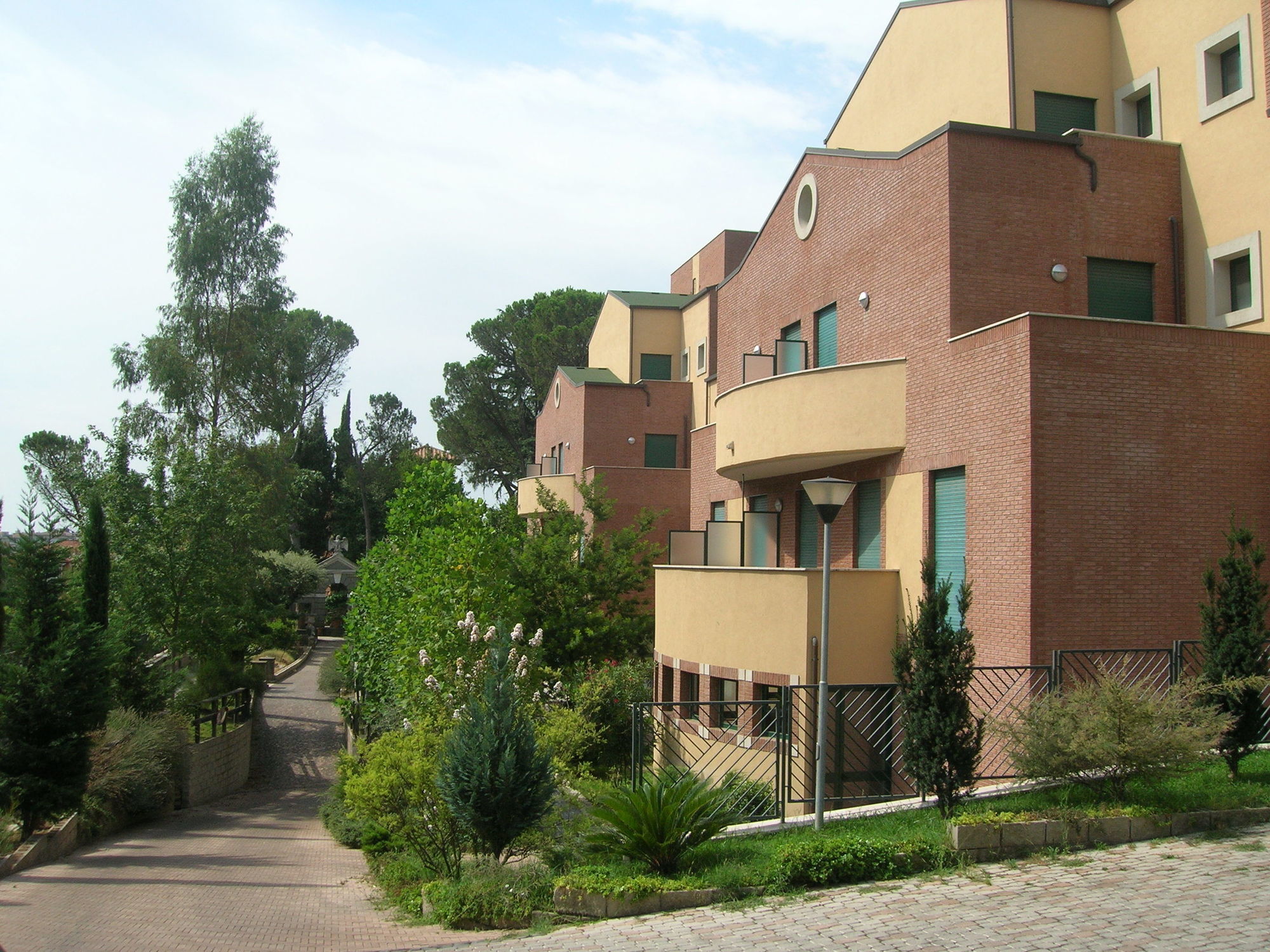 Kaire Hotel