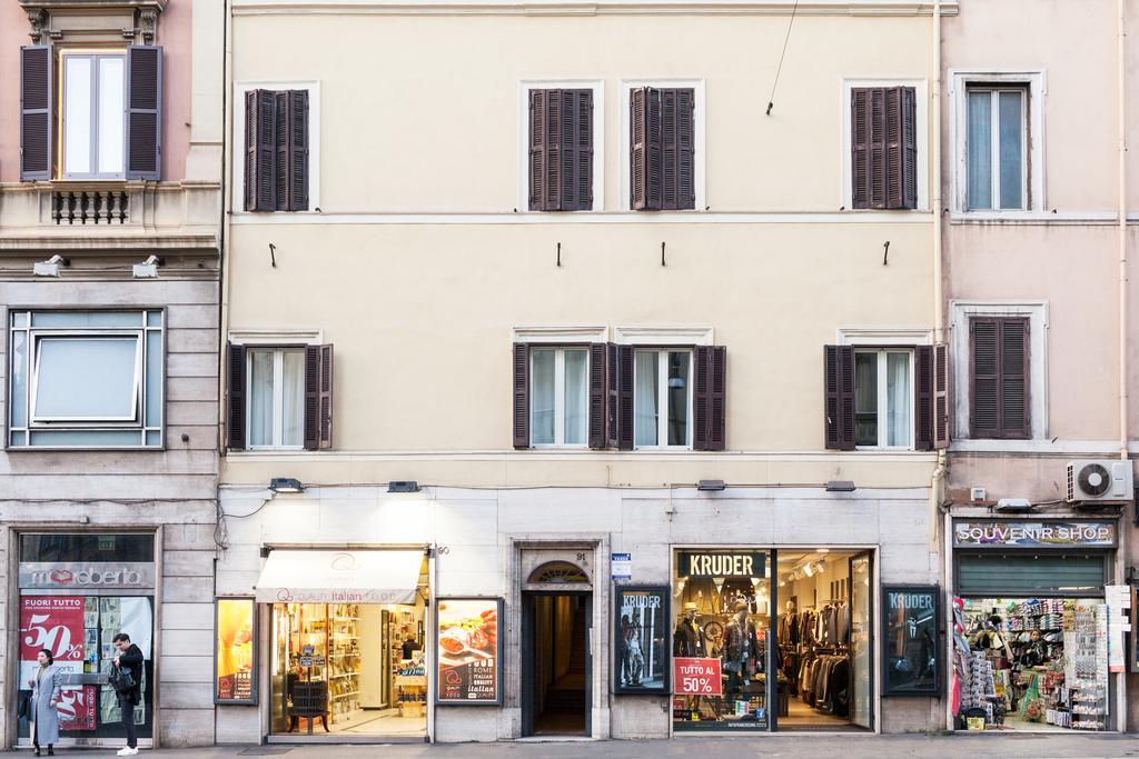 Apartment Tritone 91 Rom