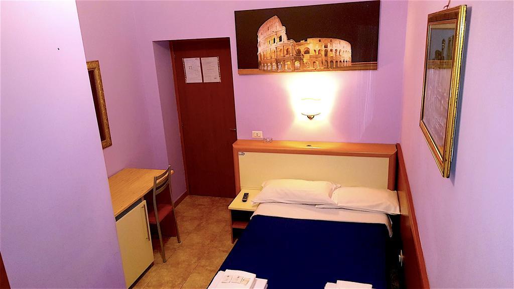 Gjestgiverier Domus Aurora 3*