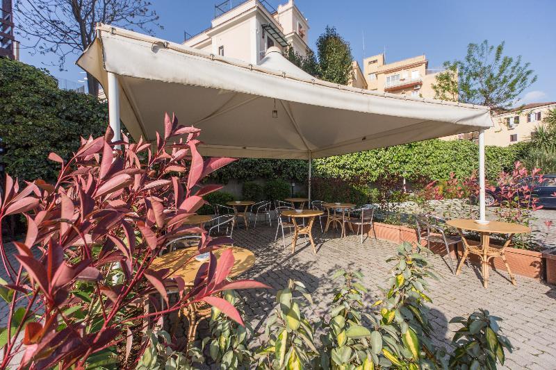 Romoli Hotell