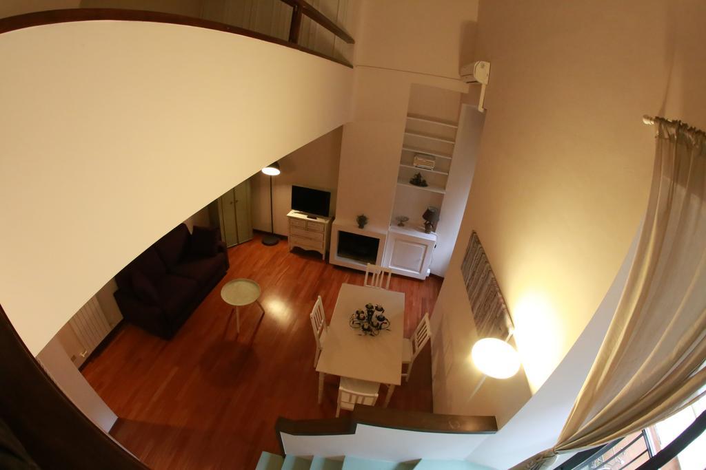 Palazzo Velli Apartment *