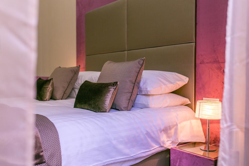 Bloom By La Griffe Guest house