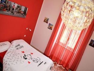 2 Passi Al Colosseo Bed and breakfast 2*