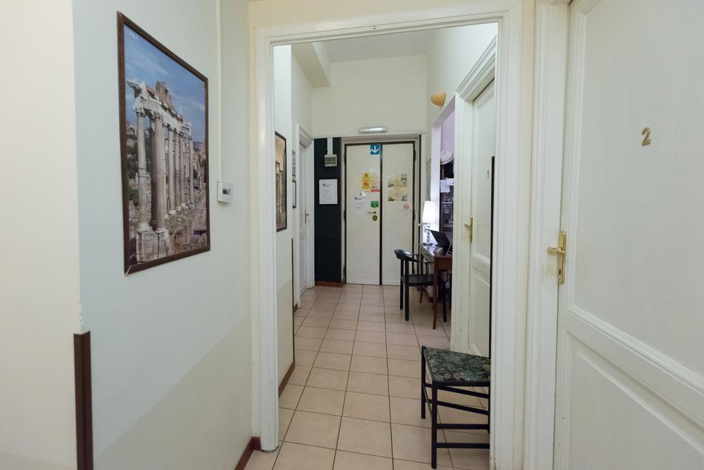 Quo Vadis 2 Bed & Breakfast Roma