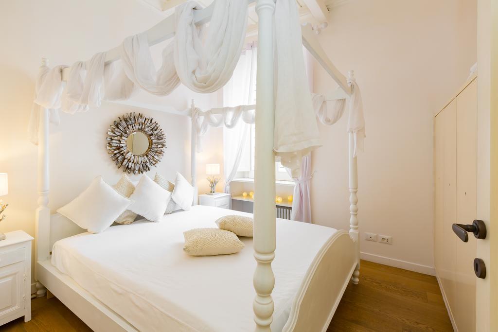 Domus Colosseo Luxury Apartamento *