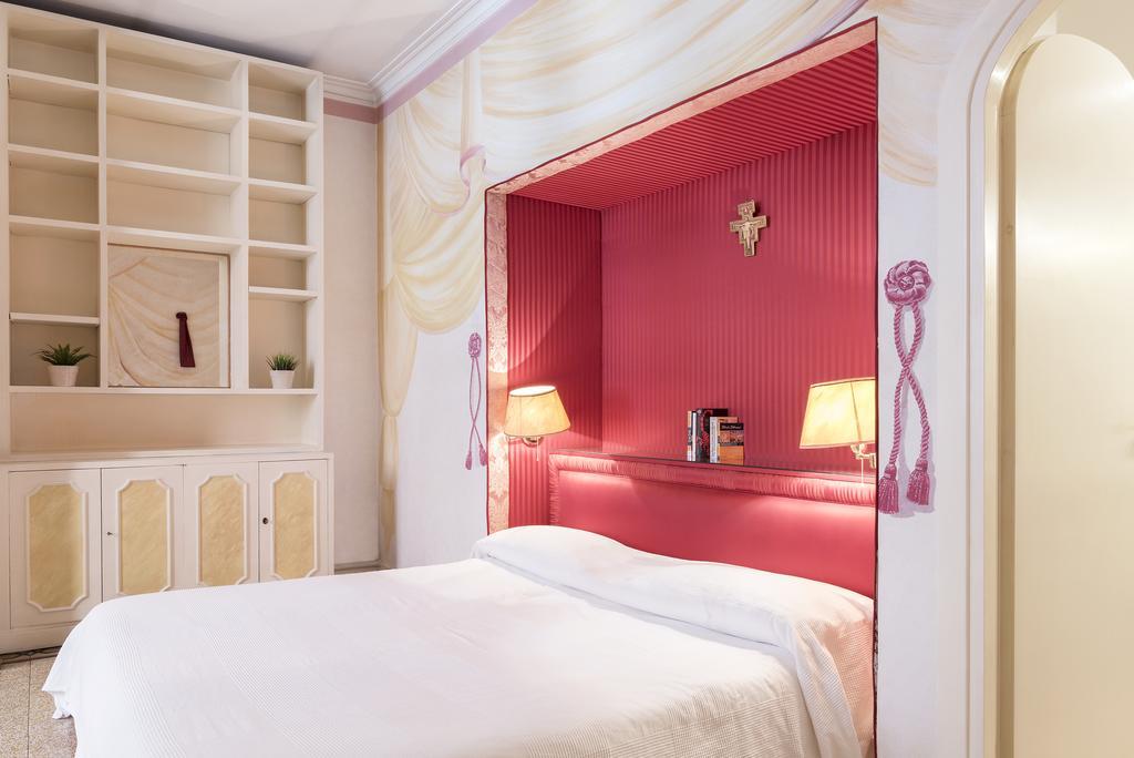 Piazza Colonna - Charme Holidays Apartment Rome