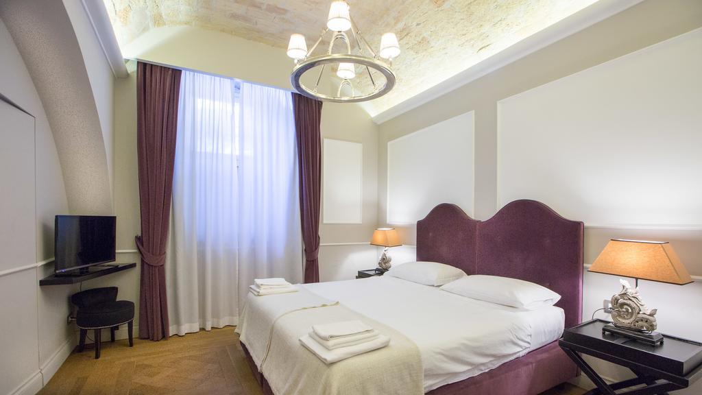 In Pinciana Deluxe