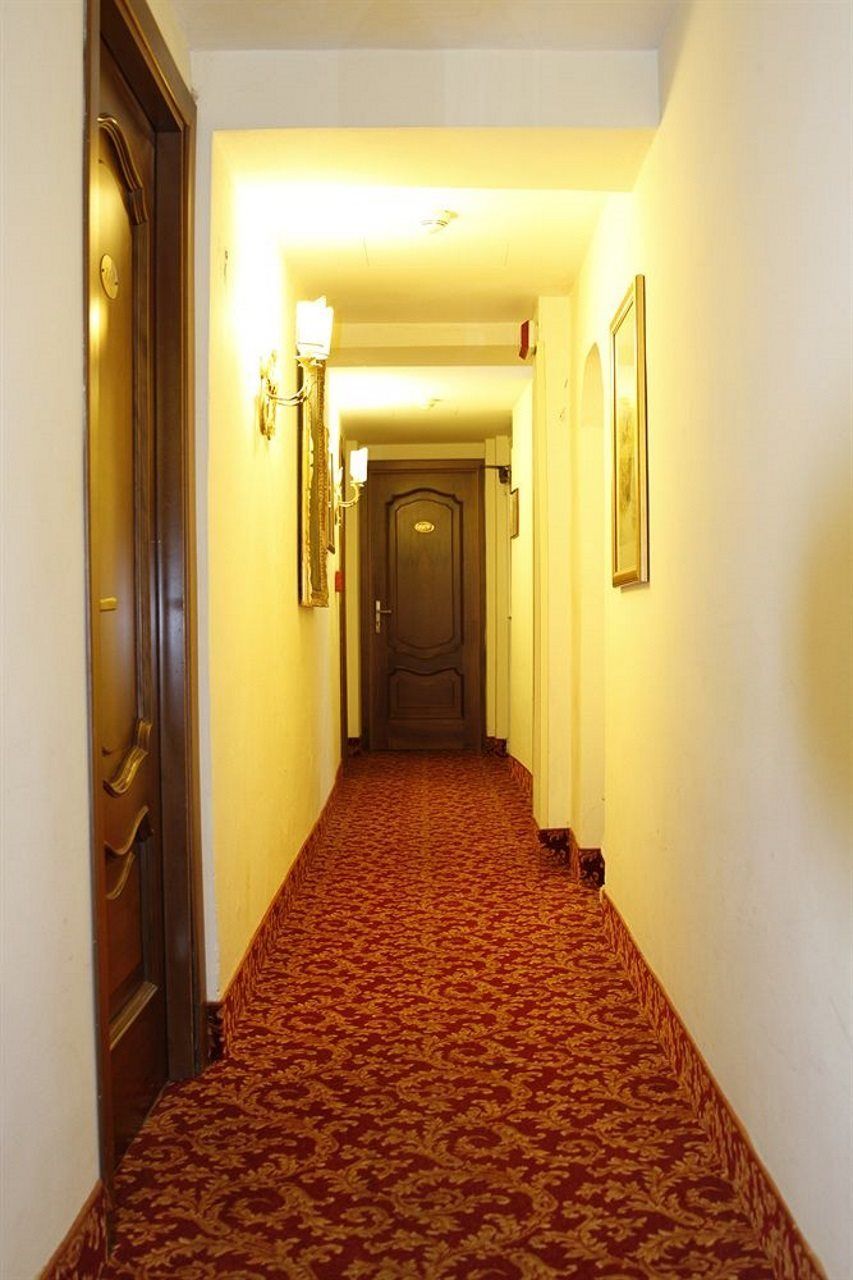 Genio Hotell
