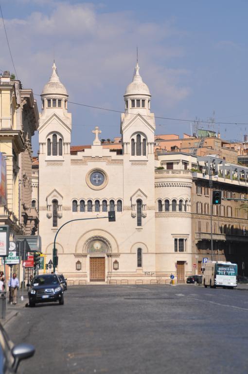 Domus Cavour Alojamento de Acomodação e Pequeno-almoço 3*