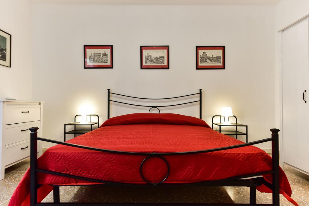 Red & White Vatican Apartamento Roma