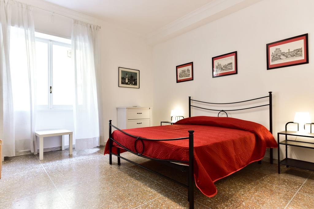 Red & White Vatican Roma