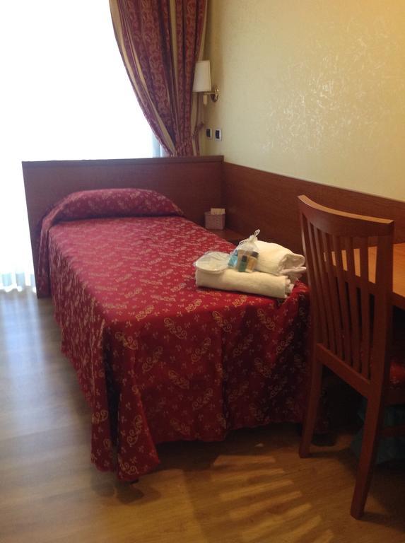 Gjestgiverier Residenza Fermi Roma