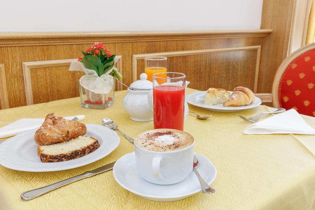Residenza Paolo Vi Hotel Roma