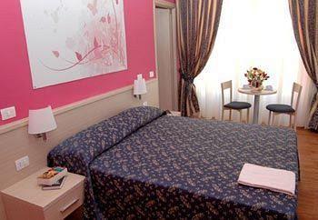 21 Aprile House Bed and breakfast 2*