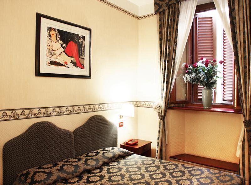 Hotel Lhp Siena Rome