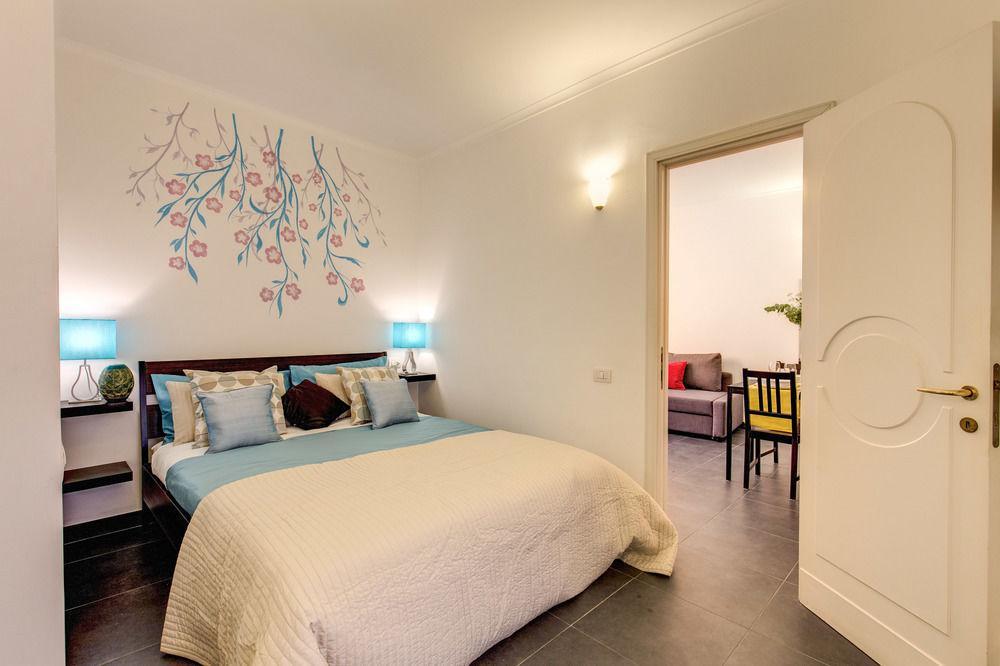 Appartamento Elegant Behind The Colosseum Roma