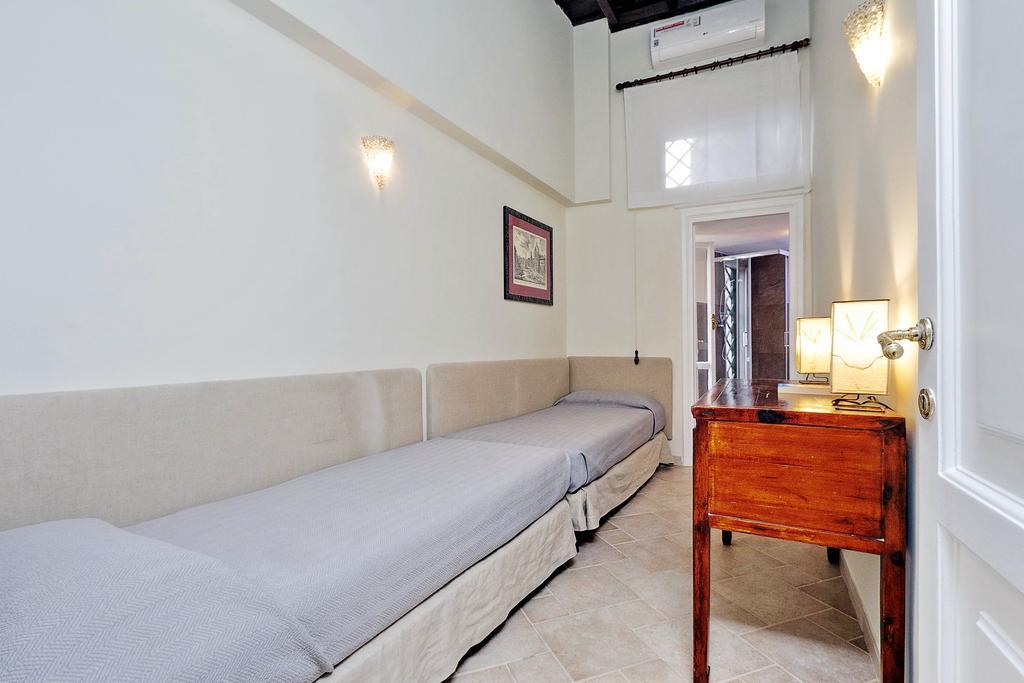 Apartamento Trevi Vicolo Scanderbeg Roma