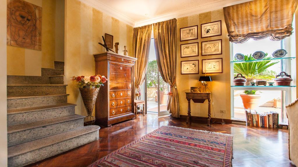 Appartamento Fontana Di Trevi Penthouse *