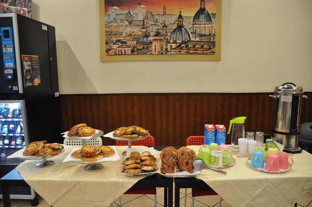 Freedom Traveller Albergue Roma