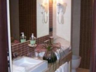 Hotell Everest 2*