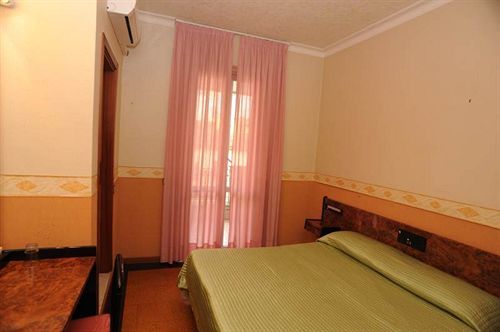 Capri Hotel Rom