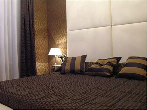 Lh Andreotti Hotel