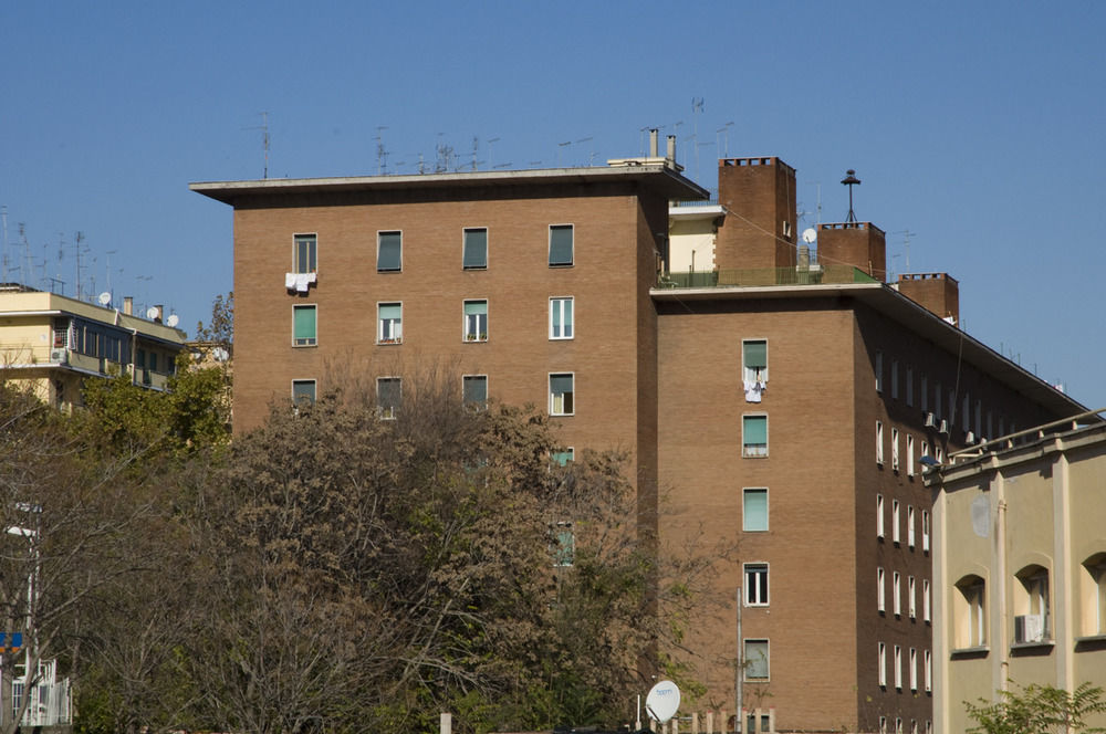Titina 2* Roma