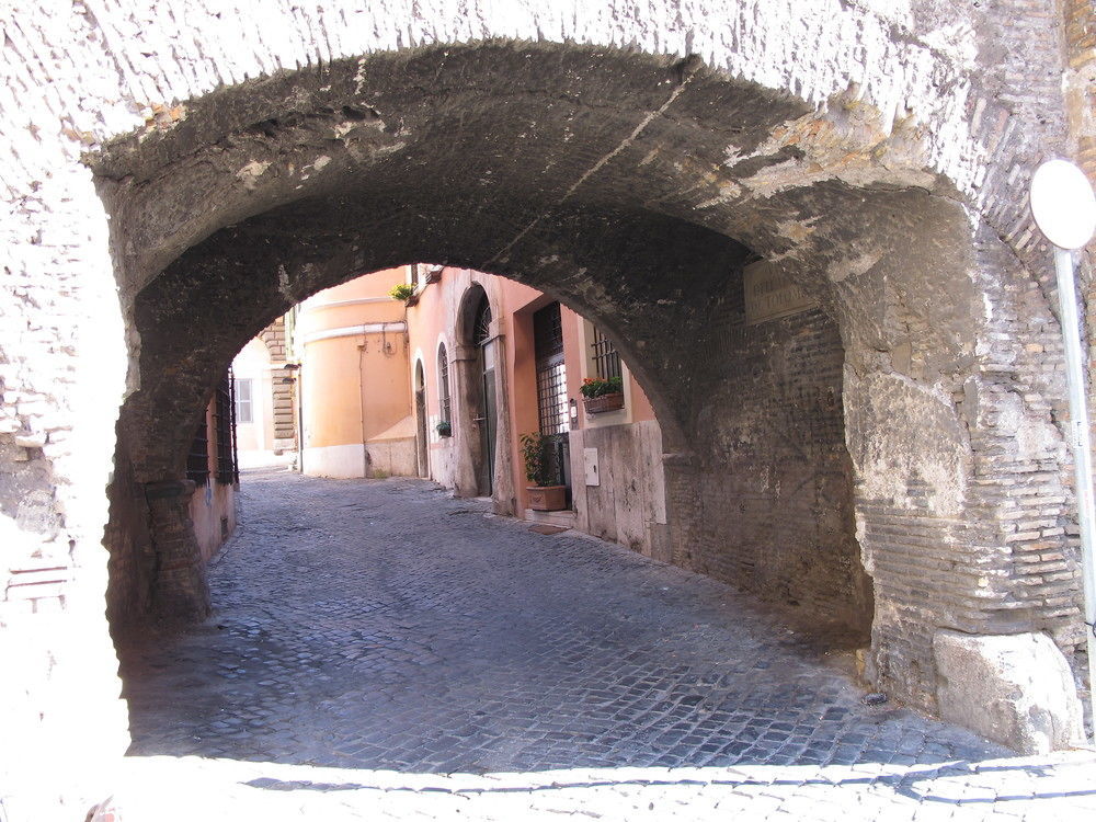 B&B Arco Del Lauro Bed & Breakfast