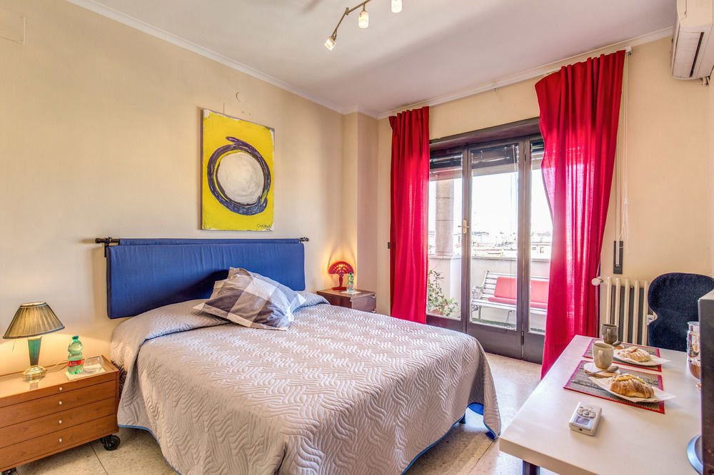 Piramide Terrace Bed & Breakfast Roma