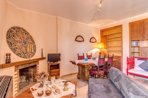 Piramide Terrace Bed & Breakfast