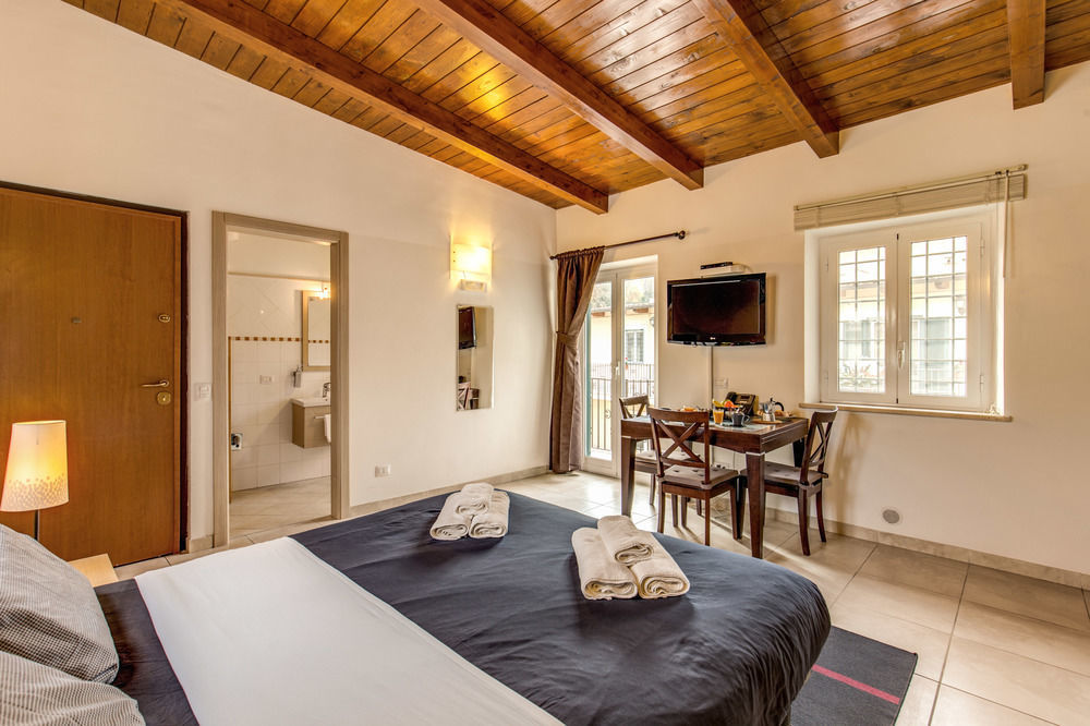 Aurelia Vatican Apartahotel