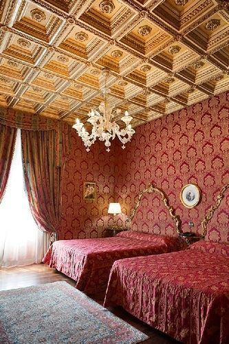 Des Epoques Hotel