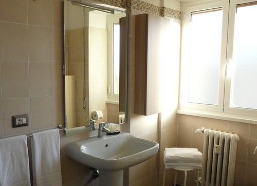 Alojamento de Acomodação e Pequeno-almoço Atticoromantica Roma