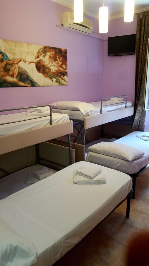 Pensión Domus Aurora 3*