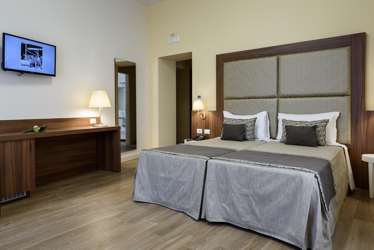 Alojamento de Acomodação e Pequeno-almoço Navona Luxury 2*