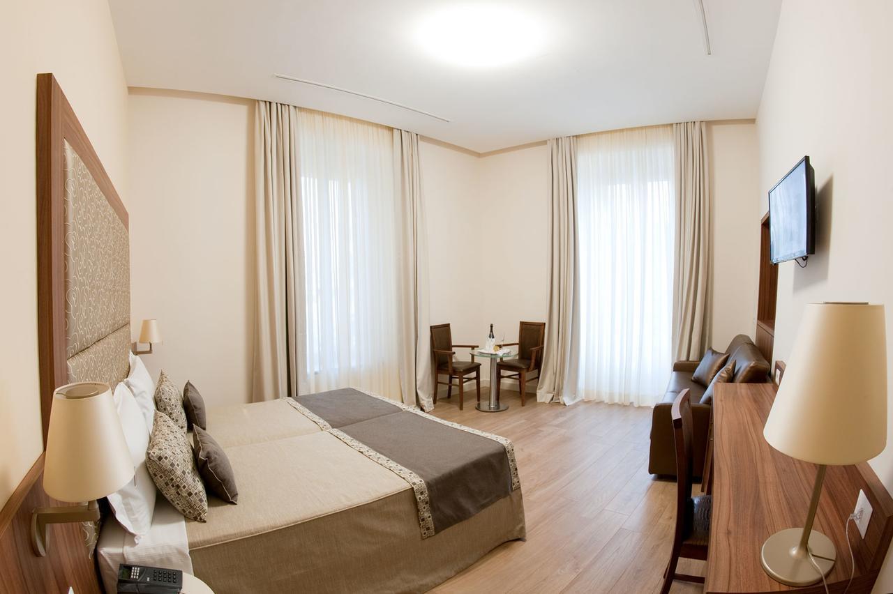 Navona Luxury Alojamento de Acomodação e Pequeno-almoço
