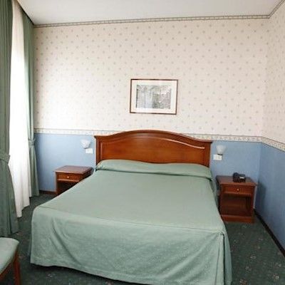 Adriatic Hotell