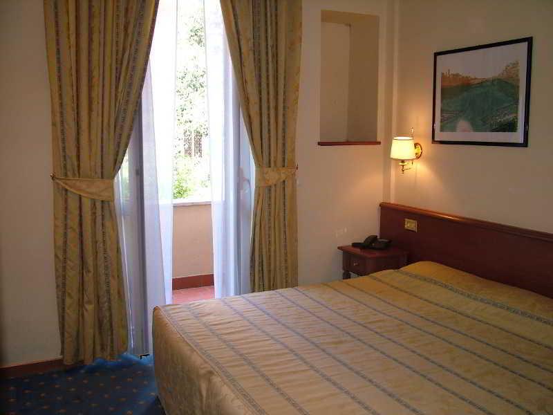 Midi Hotell