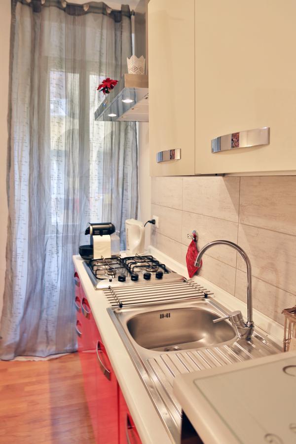 Florje House Rom
