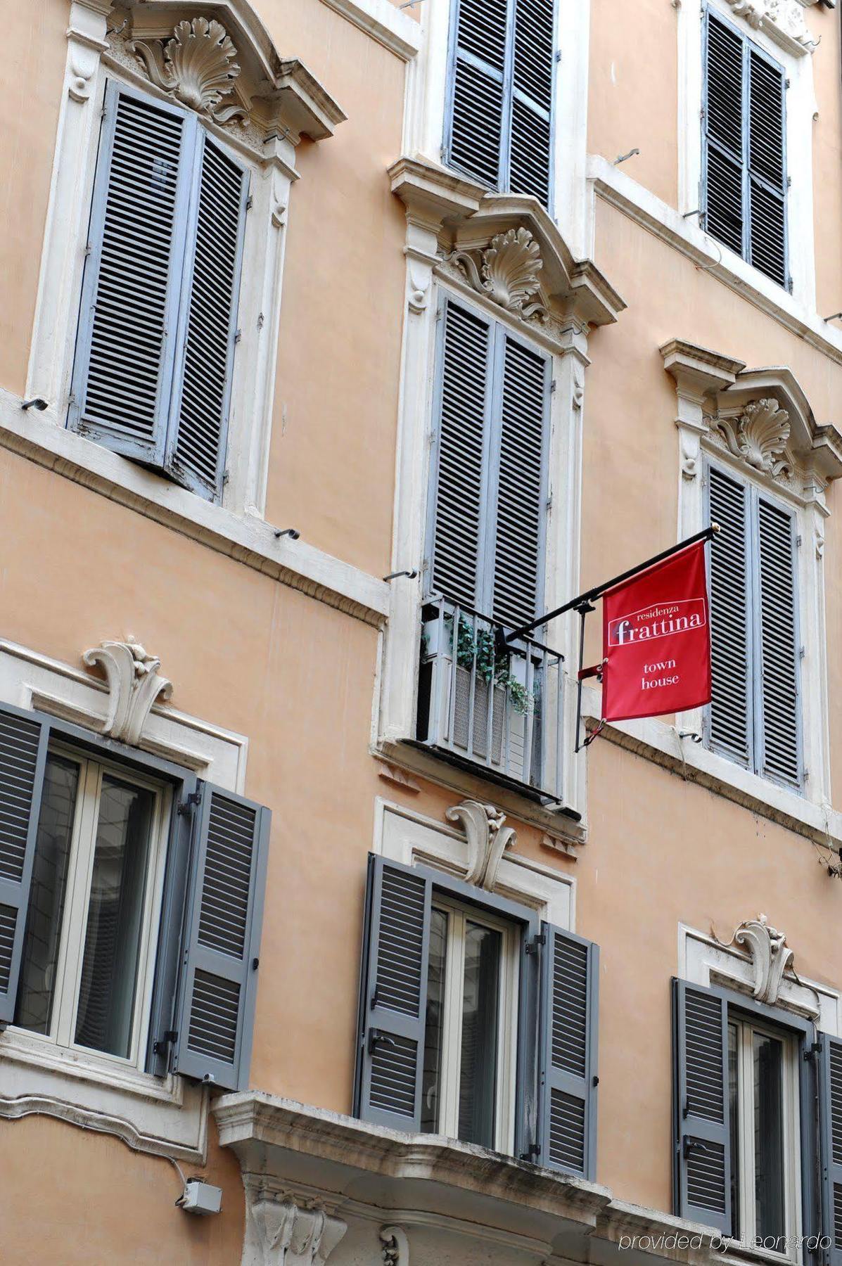 Affittacamere Residenza Frattina 2*