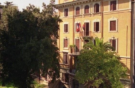 Hotel Executive 4*