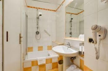 Hotell Paba 2*