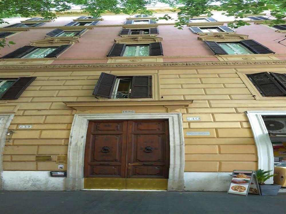 Merulana Star Affittacamere Roma